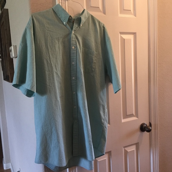 L.L. Bean Seersucker short sleeve Shirt XL… - Picture 1 of 5